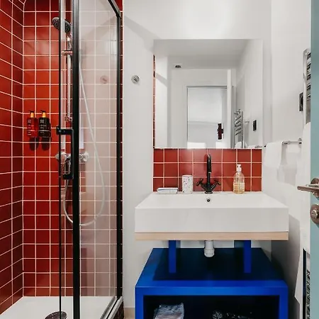 Edgar Auteuil - Le Marois Aparthotel Paris