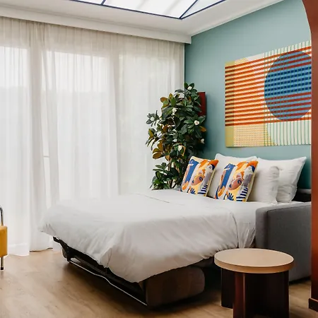Edgar Auteuil - Le Marois Aparthotel 4*