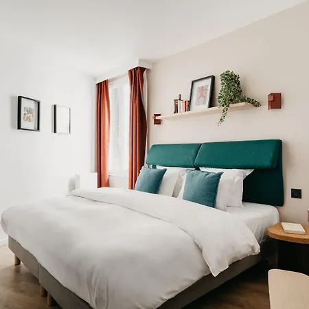 Edgar Auteuil - Le Marois Aparthotel 4*